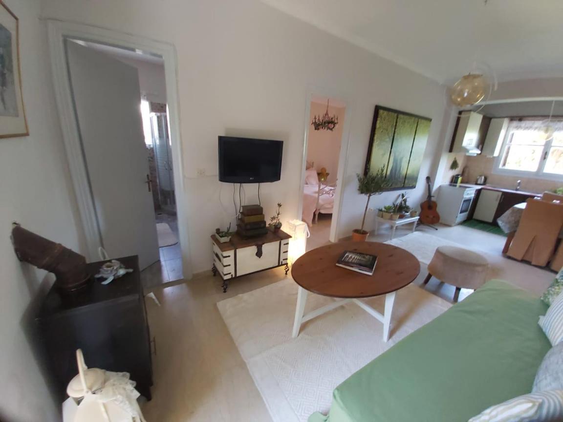 Eugenia Apartment Перама Екстериор снимка