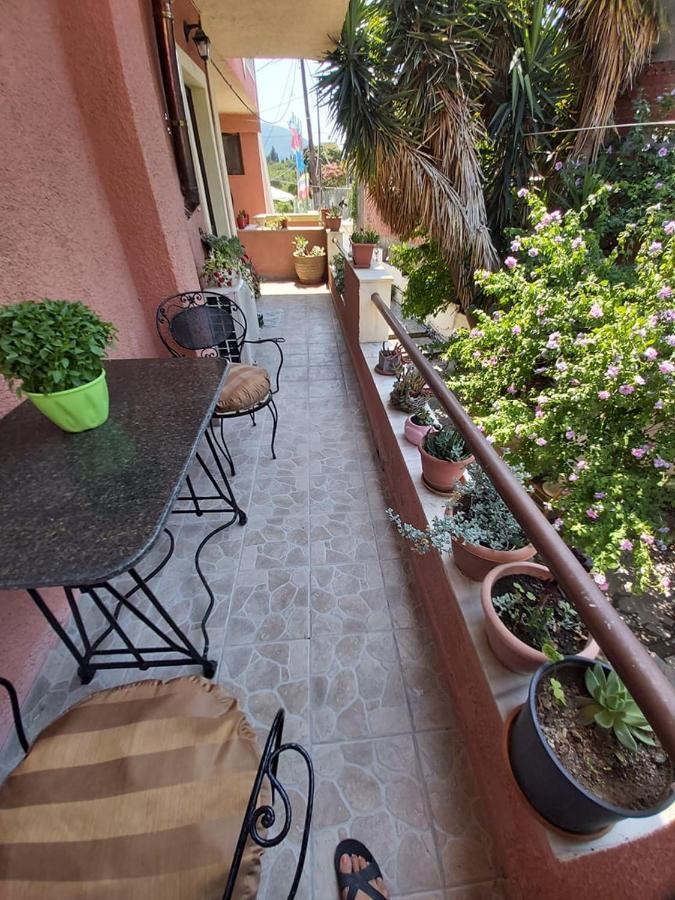 Eugenia Apartment Перама Екстериор снимка