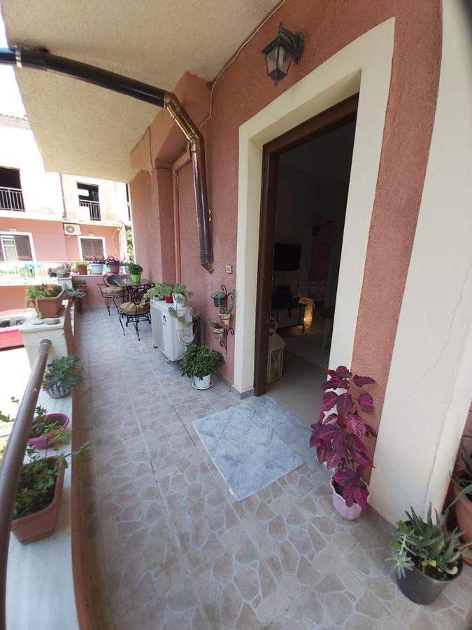 Eugenia Apartment Перама Екстериор снимка