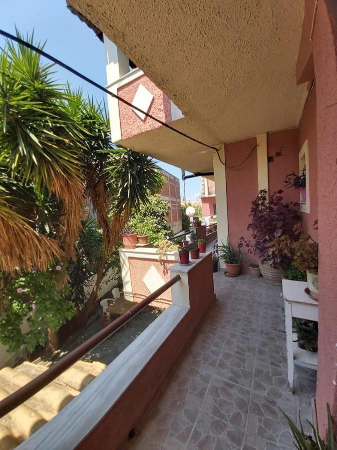 Eugenia Apartment Перама Екстериор снимка